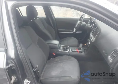 2016 Dodge Charger Sxt z USA, uszkodzony, nr VIN 2C3CDXJGXGH216258